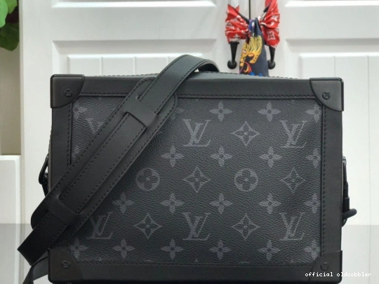 LOUIS SOFT VUITTON TRUNK 0823